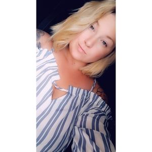 Meet your Posher, Selena